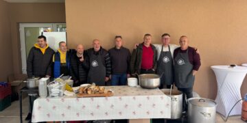 Članovi LD Golub Čitluk i ove godine čuvari tradicije – skuhali adventski grah za Udrugu „Susret“