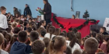 Održana promocija slikovnice “Pravi smisao Božića” za učenike OŠ fra Didaka Buntića