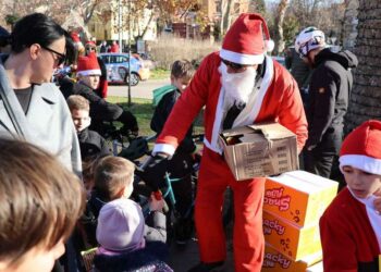 Održana tradicionalna 14. biciklijada Djedova Božićnjaka u Mostaru
