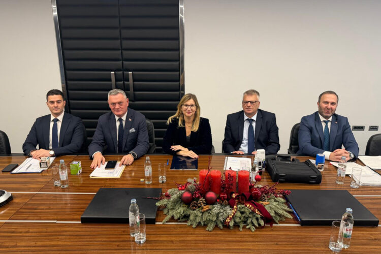 Vlada HNŽ-a osigurala 284 tisuće eura iz RH za razvitak Zračne luke Mostar