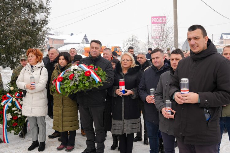 Obilježena 32. obljetnica od zločina nad Hrvatima u Buhinim Kućama