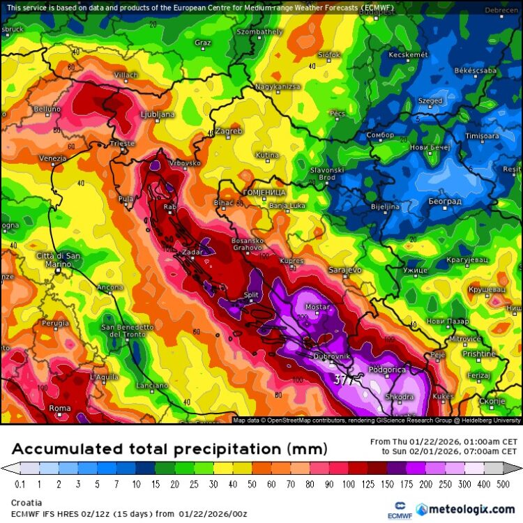 Dinamično vremensko razdoblje pred nama: Obilne oborine, topljenje snijega i opasnost od poplava