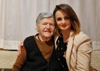 Baka Anica (94) iz Hercegovine postala hit na internetu i sve nasmijala opaskama o današnjim djevojkama