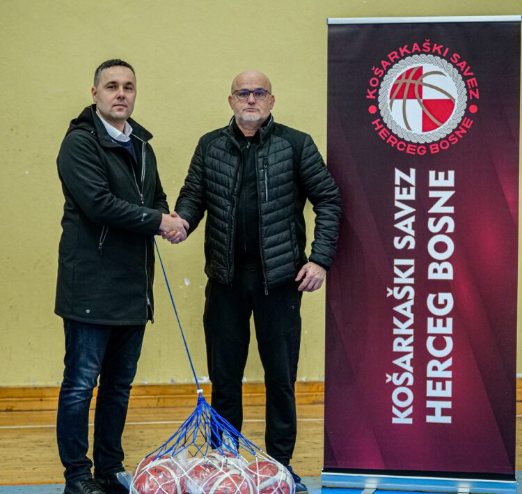 Košarkaški savez Herceg Bosne podijelio Molten lopte na Mini basket turniru za djevojčice u Čitluku