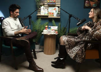 Goran Popović u podcastu Rastući s djecom: Nisam bio prihvaćen, pozornica me spasila