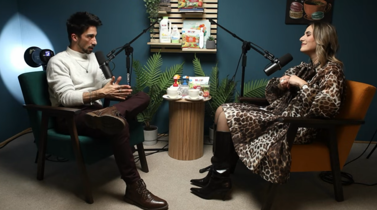 Goran Popović u podcastu Rastući s djecom: Nisam bio prihvaćen, pozornica me spasila