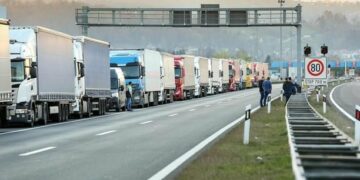 Prosvjed prijevoznika se nastavlja: Traže promjenu pravila 90/180 dana