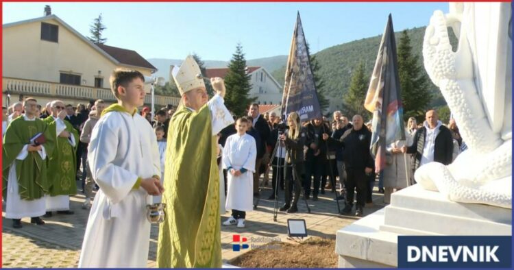 U Bijelom Polju blagoslovljen kip sv. Mihovila