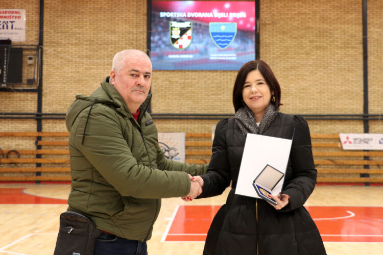 Predsjednica Buhač obišla obnovljenu Športsku dvoranu na Bijelom brijegu