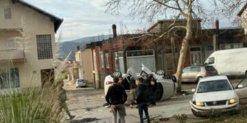 Tri osobe ozlijeđene u prometnoj nesreći u Grudama