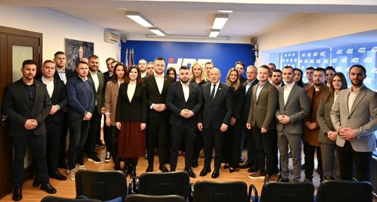 Plavčić i Jurak potpisali sporazum: Jačati položaj mladih i graditi europsku budućnost BiH