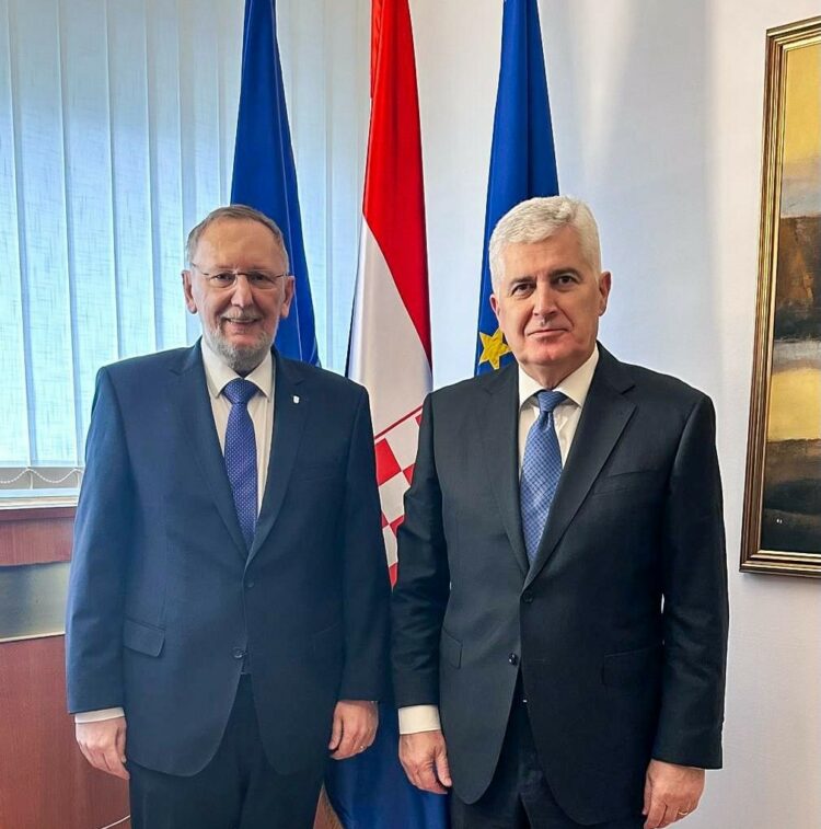 Čović održao sastanak s potpredsjednikom Vlade Republike Hrvatske Božinovićem