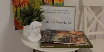 (FOTO) SŠ dr. fra Slavka Barbarića: Putovanje kroz boje i oblike