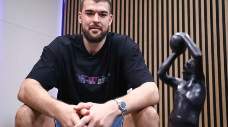 Brotnjak Ivica Zubac za Večernji list: “Rodila mi se kći, a onda sam morao na drugi kraj SAD-a…”