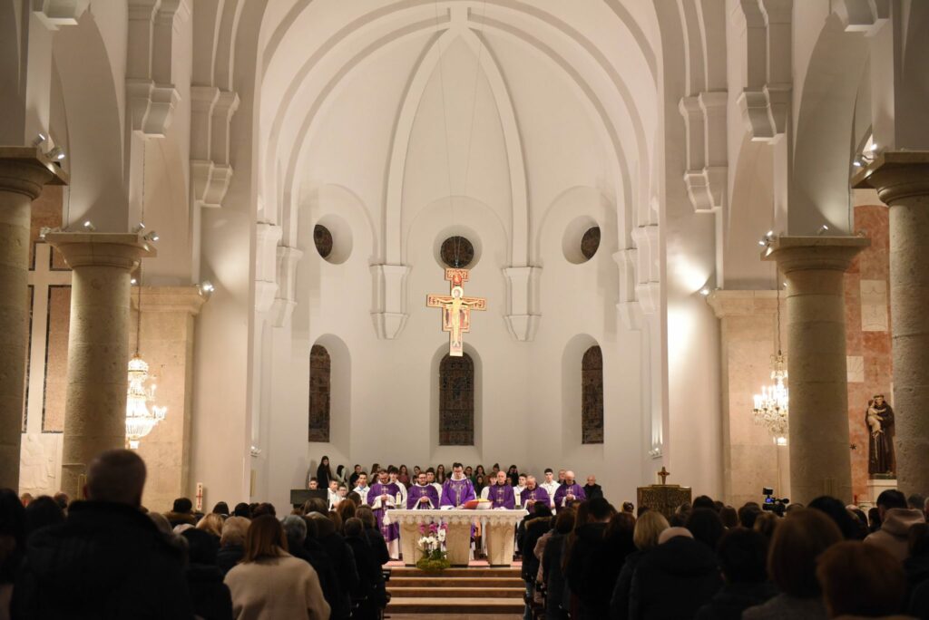 Stopama pobijenih: Dani slugu Božjih i pobijenih hercegovačkih franjevaca