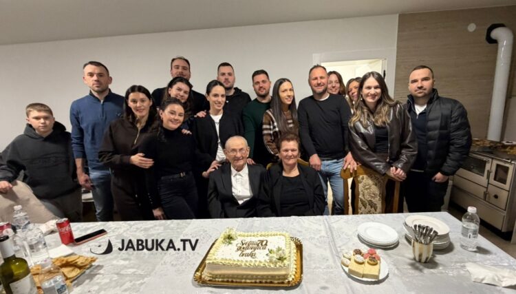 Rijedak jubilej u Hercegovini: Anđelko i Iva Kvesić proslavili 70 godina braka