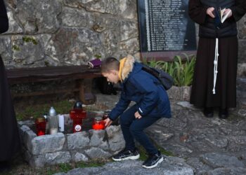Dani slugu Božjih i pobijenih hercegovačkih franjevaca: Hodnja sjećanja okupila hodočasnike i trkače