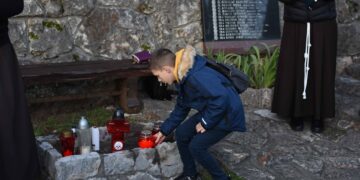 Dani slugu Božjih i pobijenih hercegovačkih franjevaca: Hodnja sjećanja okupila hodočasnike i trkače