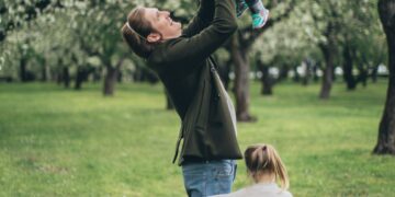 Roditelji njegovatelji u fokusu: Izmjene zakona i veće naknade