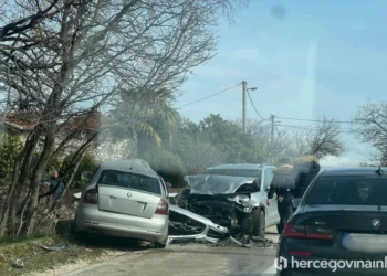 Prometna nesreća u mjestu Sretnice