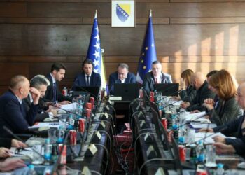 Vlada Federacije BiH: Donesena Uredba o isplati neoporezive pomoći radnicima u iznosu do 300 KM