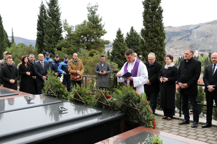 Obilježena 27. godišnjica ubojstva federalnoga doministra Joze Leutara