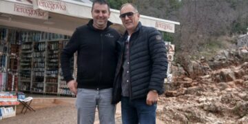 Igor Štimac u molitvi na Brdu ukazanja u Međugorju