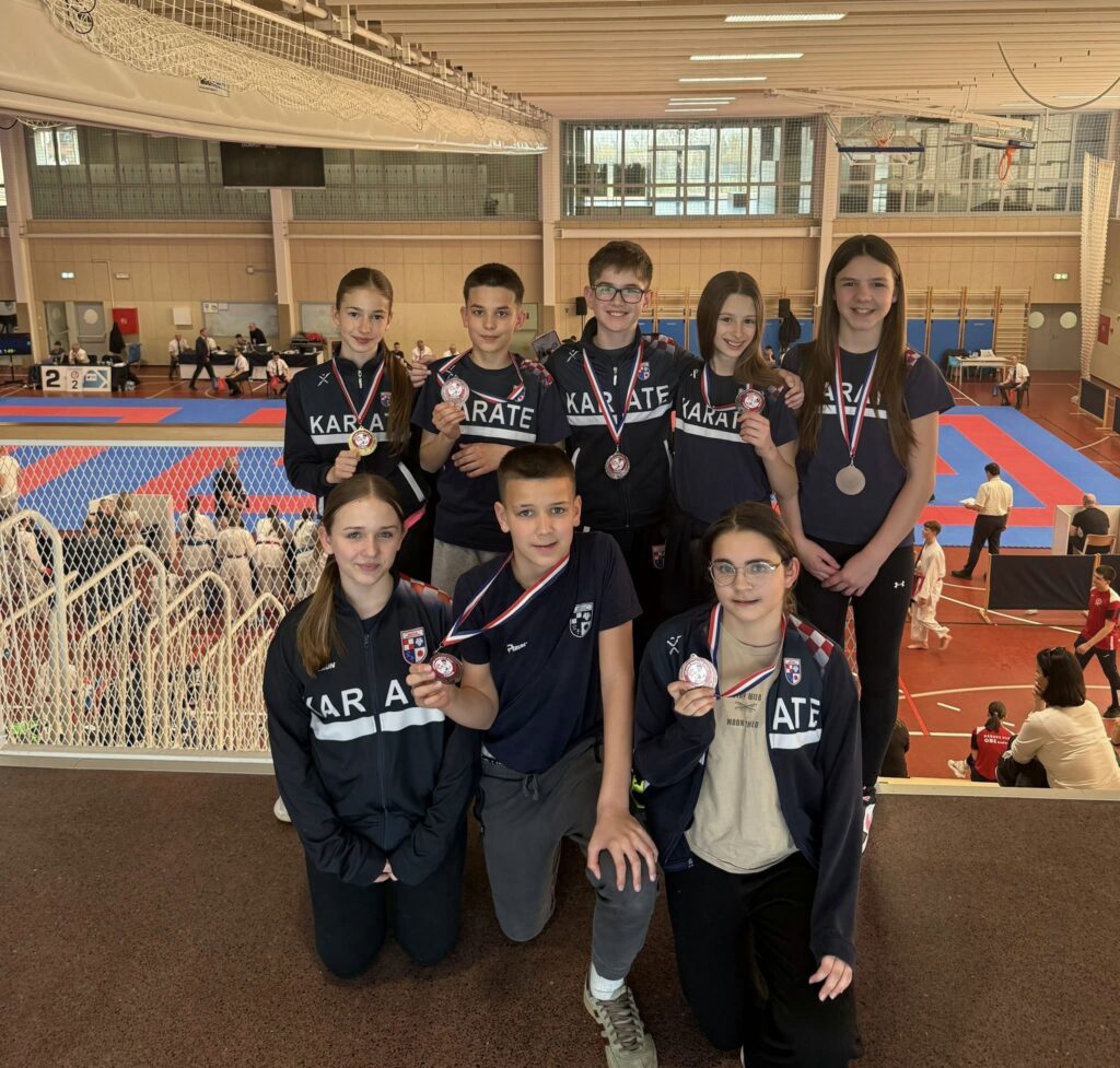 (FOTO) Uspješan vikend u Zagrebu: Osam medalja za Karate klub Brotnjo Hercegovina