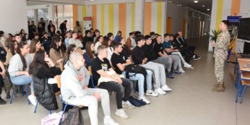 SŠ dr. fra Slavka Barbarića: Učenicima završnih razreda predstavljen vojni poziv