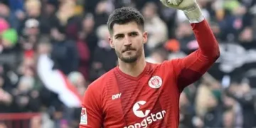 Tko je Nikola Vasilj, junak pobjede BiH? Sjajni Brotnjak sin je brončanog Vatrenog, danas briljira u Bundesligi