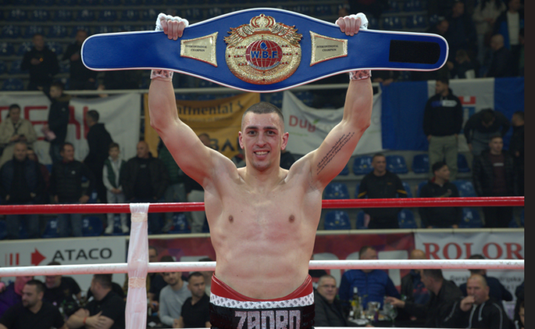 Sjajna boksačka večer u Širokom Brijegu: Vinko Zadro obranio titulu, Marko Zeljko briljirao u prvom profesionalnom nastupu