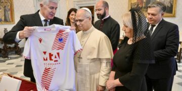 Krišto, Čović, Filipović i Brkić u Vatikanu: Papu pozvali u Mostar