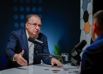 (VIDEO) Premijer Nikšić u političkom podcastu Kružni tok o Izbornom zakonu, minimalnoj plaći i neradnoj nedjelji