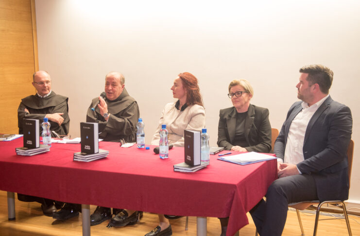 Promovirana knjiga fra Ike Skoke “Zašto plačeš”: Suze su sastavni dio života, ne treba ih se bojati