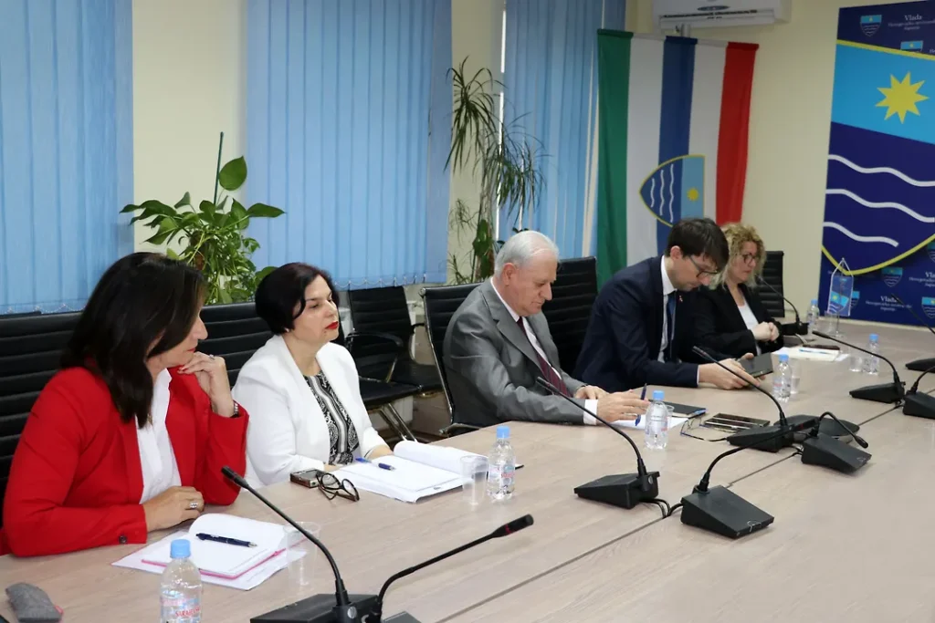 Vlada HNŽ-a: Sastanak o unaprjeđenju zakonodavnoga okvira na polju socijalne skrbi