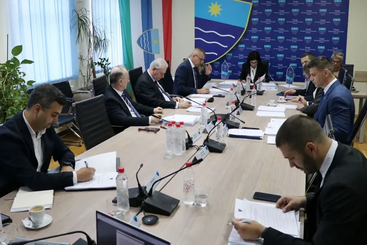 Vlada HNŽ-a utvrdila popis od 200 kandidata za zaključenje ugovora o radu s vježbenicima