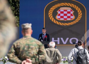 Mostar: Obilježena 21. obljetnica 1. pješačke (gardijske) pukovnije OS BiH i 34. obljetnica ustrojavanja HVO-a