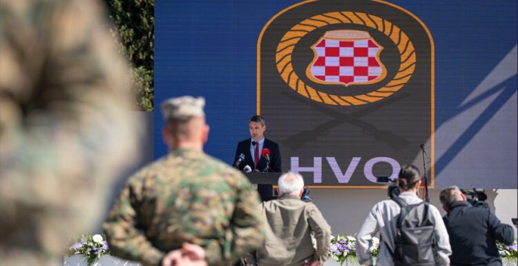 Mostar: Obilježena 21. obljetnica 1. pješačke (gardijske) pukovnije OS BiH i 34. obljetnica ustrojavanja HVO-a