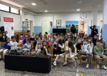 Budući prvašići posjetili OŠ fra Didaka Buntića