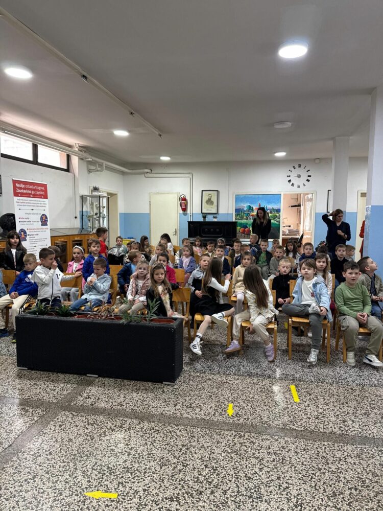 Budući prvašići posjetili OŠ fra Didaka Buntića