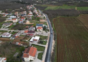 Važna obavijest: Obustava prometa od kružnog toka Tromeđa do crkve na Služnju
