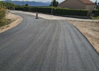 FOTO/VIDEO Završeni radovi: Cesta preko Garišta u potpunosti asfaltirana