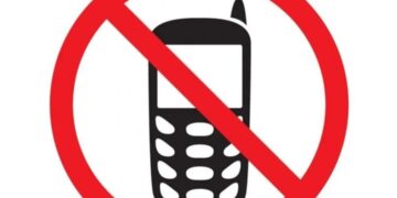 Osnovna škola fra Didaka Buntića uvodi potpunu zabranu donošenja mobitela i ostalih digitalnih uređaja u Školu