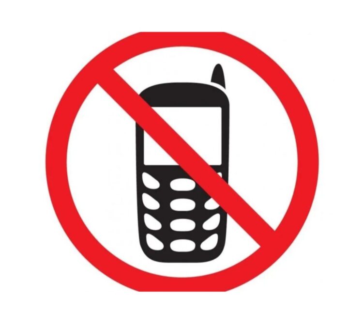 Osnovna škola fra Didaka Buntića uvodi potpunu zabranu donošenja mobitela i ostalih digitalnih uređaja u Školu