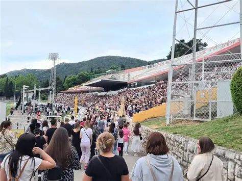 Hercegovina se ponovno okuplja: Ulaznice za „Vjerujem 2026“ dostupne širom regije – večer koja spaja glazbu, vjeru i konkretno dobro Hercegovina se ponovno okuplja: Ulaznice za „Vjerujem 2026“ dostupne širom regije – večer koja spaja glazbu, vjeru i konkretno dobro