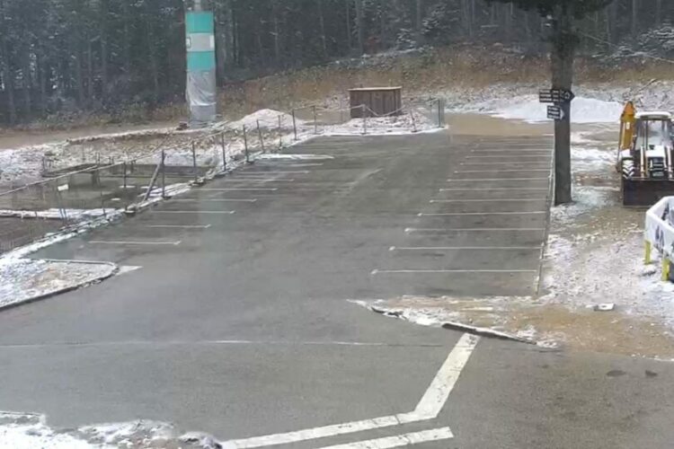 Na Blidinju snijeg, u nižim dijelovima Hercegovine kiša i jak vjetar