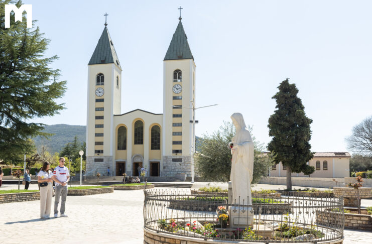 I Međugorje danas s papom Lavom XIV. u molitvenom bdjenju za mir