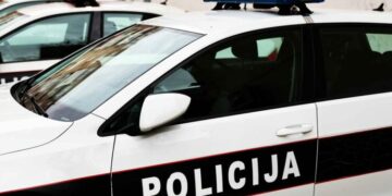 Prometna nesreća kod Čitluka: Vozač zadobio teške ozljede, troje lakše ozlijeđenih