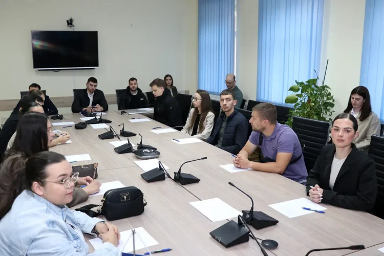 Potpisani ugovori s vježbenicima odabranima po Programu zapošljavanja vježbenika