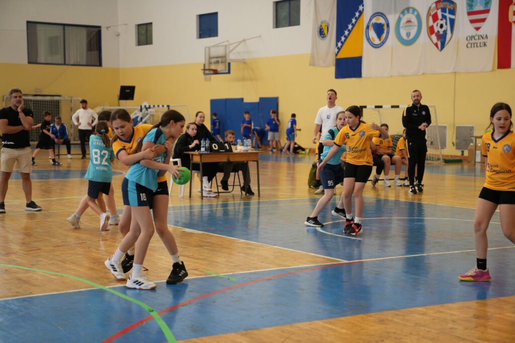 Turnir u mini rukometu okupio mlade talente u Čitluku